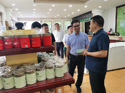 2023年7月13日，中國郵政集團公司河南省分公司夏總一行蒞臨廣義茶印象園參觀指導，給予我司發展高度評價